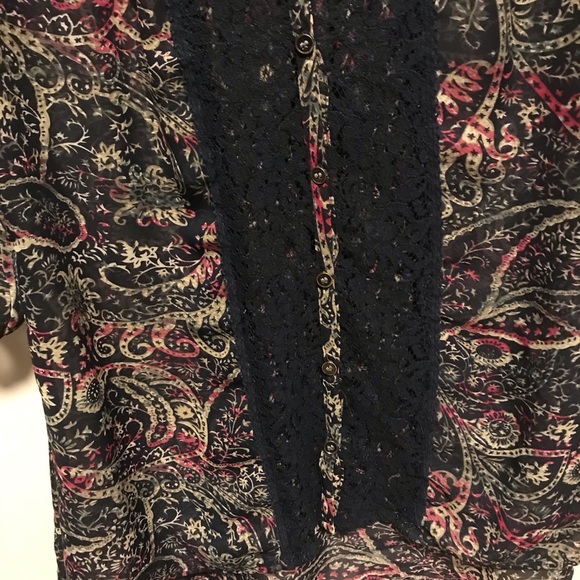 🌻FANG Semi Sheer Paisley V Neck Tunic - Picture 6 of 9